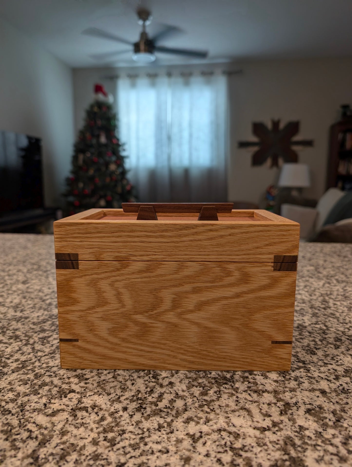 Red oak box