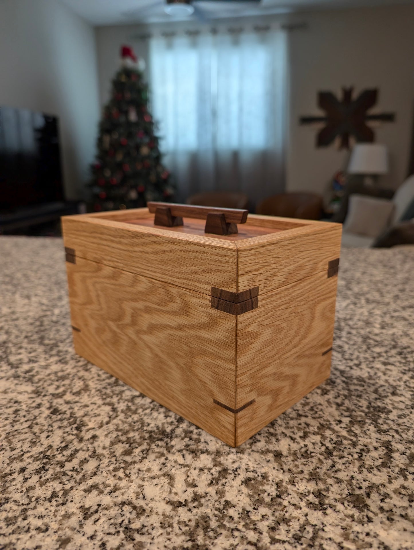 Red oak box