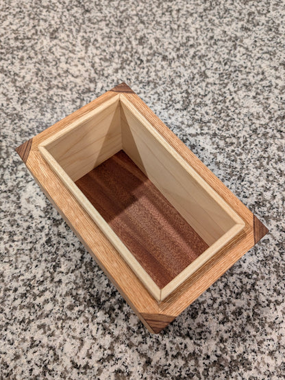 Red oak box